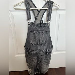Abercrombie shorts overalls!
